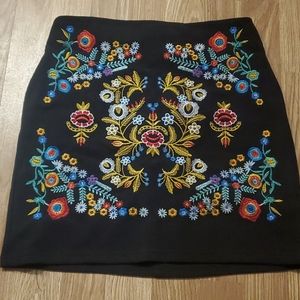 Embroidered skirt